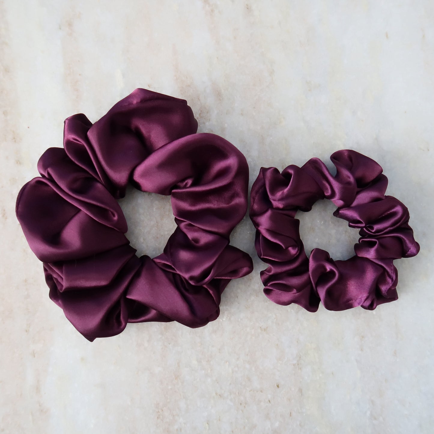 Amiga Mía satin scrunchies soft & gentle elastic ties for hair